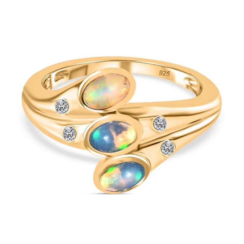 Natürlicher, äthiopischer Welo Opal, weißer Zirkon Ring, 925 Silber vergoldet ca. 0.61 ct