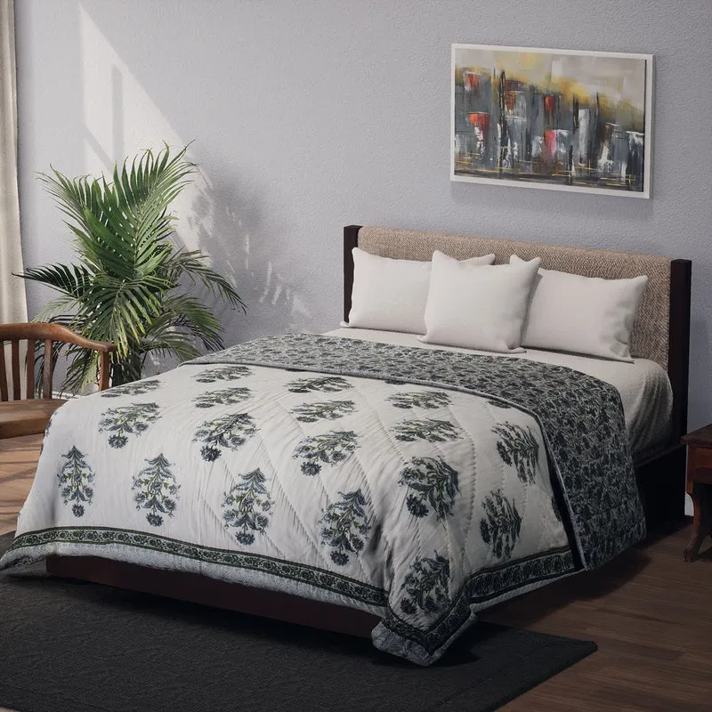 Handgequiltete Baumwoll-Voile-Steppdecke mit Blockdruck, inklusive Stofftasche, 200x200cm,Oliv und rot