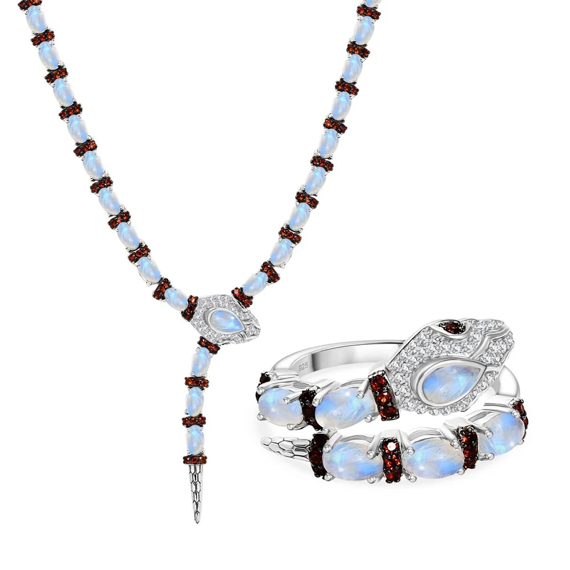 GP Trifono Kollektion- AAA Regenbogen Mondstein, Mosambik Granat, Zirkon und blauer Saphir Ring und 45cm Halskette
