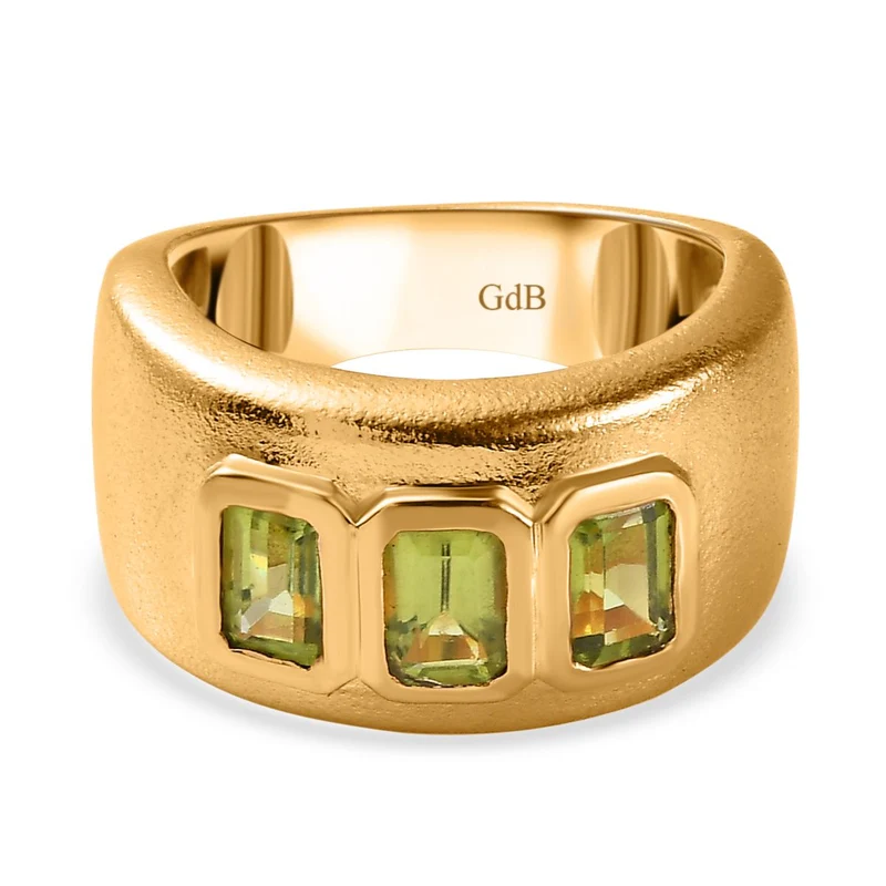 Peridot Ring Messing ca. 1,66 ct